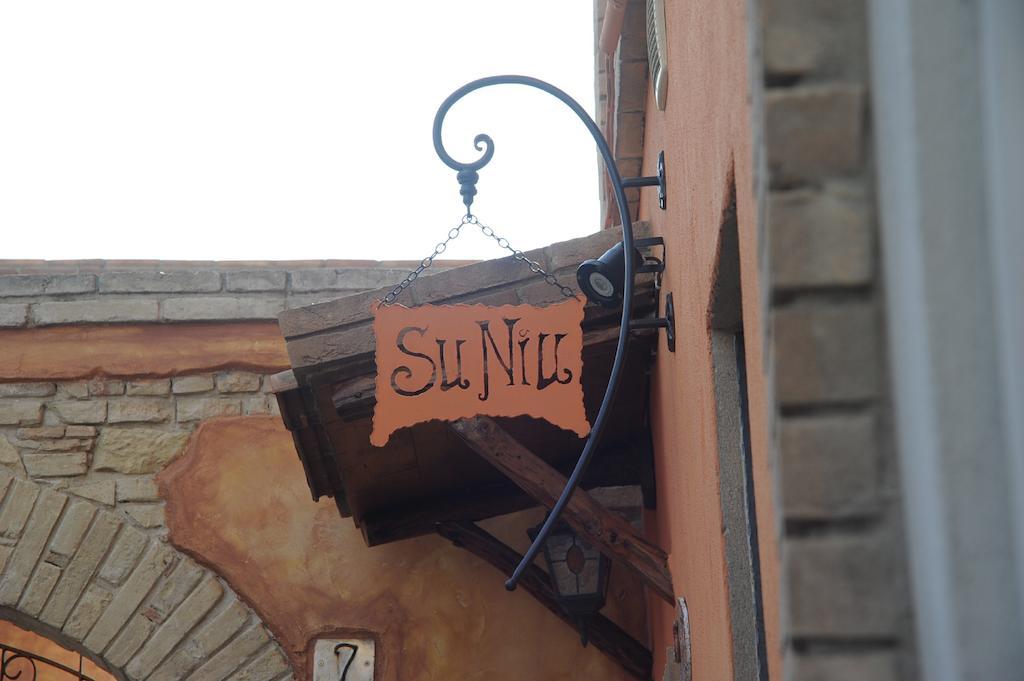 苏纽住宿加早餐旅馆 卡尔图西 外观 照片